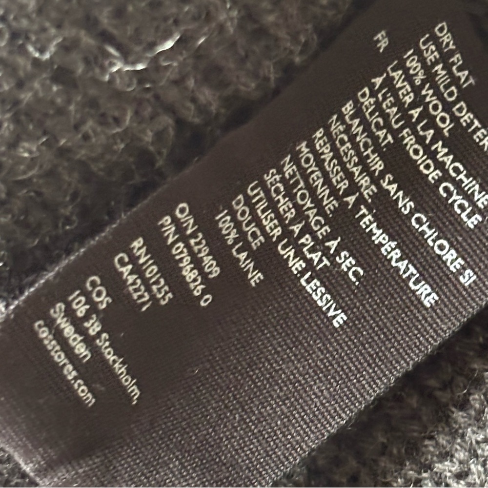 COS Wool Vest - Picture 7 of 12